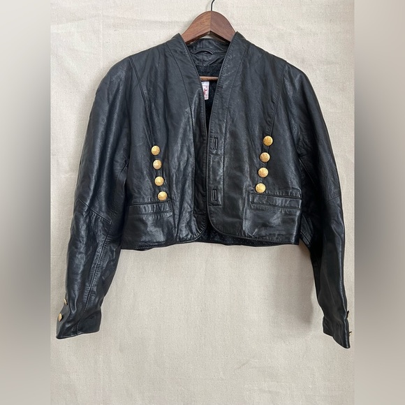 Vintage Mondi 80s Black Leather Jacket & Shorts Set – Gold Buttons, Size 38/36 - Picture 2 of 16